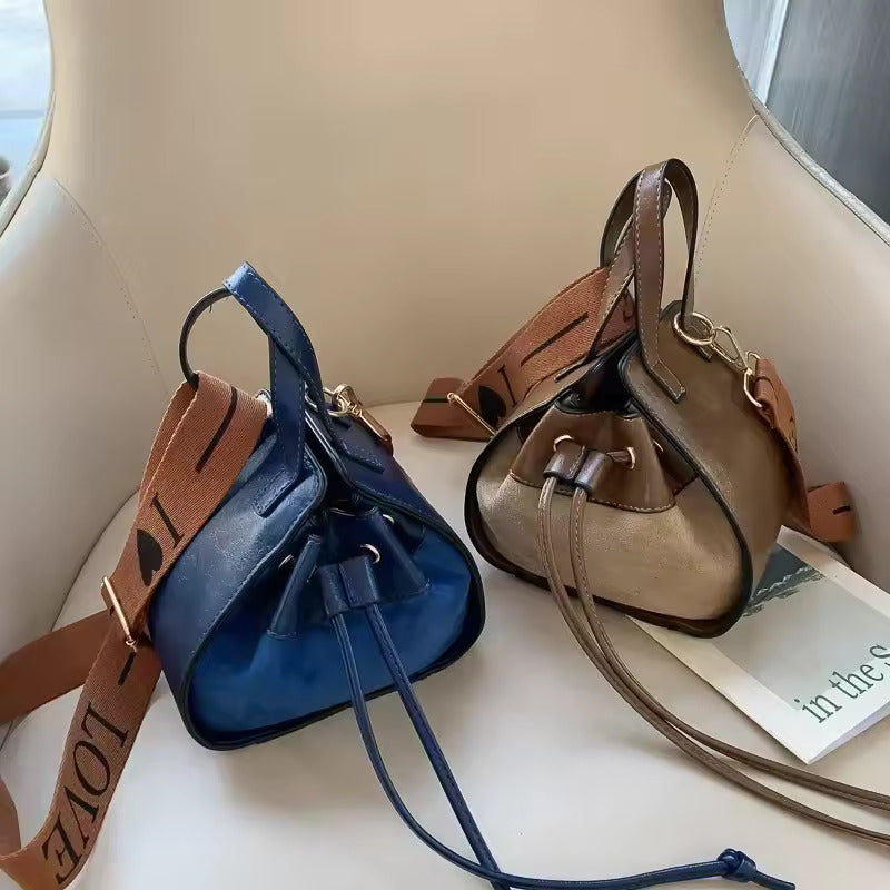 C - borsa mini secchiello con coulisse