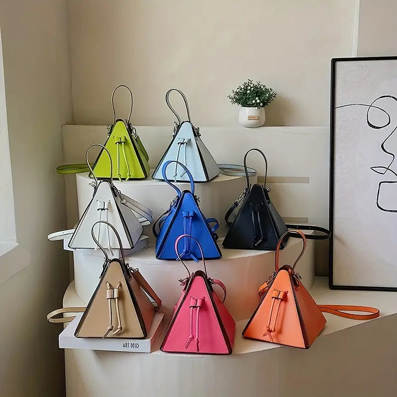 C - borsa piramide con coulisse