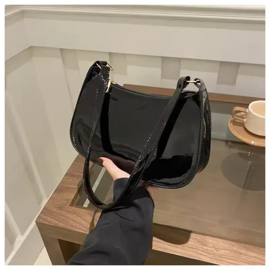 C - borsa a spalla vernice
