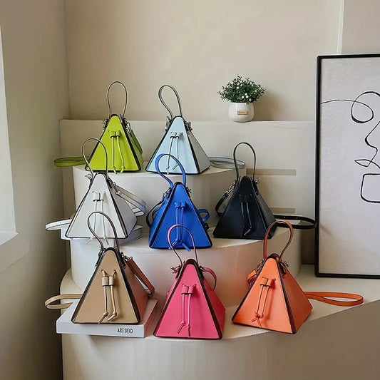 C - borsa piramide con coulisse